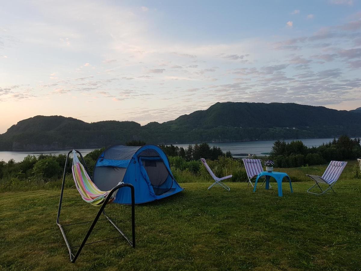 Leite Gard Near Atlantic Road In Hustadvika Lyngstad Exterior foto